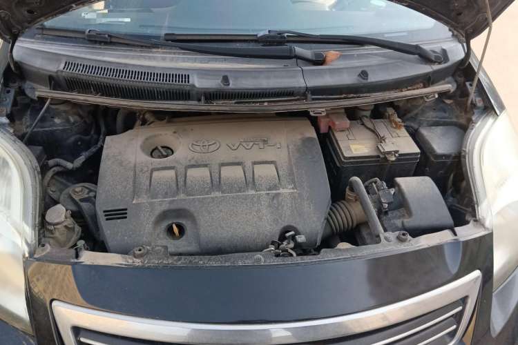 Used Toyota Yaris 2011 1.6E Automatic Charm Edition Engine Bay
