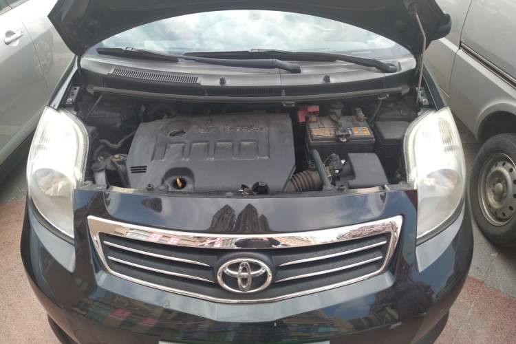Used Toyota Yaris 2011 1.6E Automatic Charm Edition Engine Bay