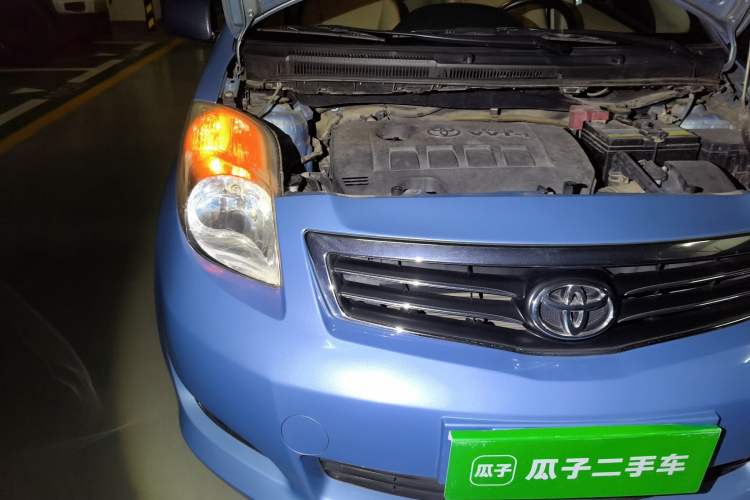 Used Toyota Yaris 2011 1.6E Automatic Charm Edition Right Front Headlight