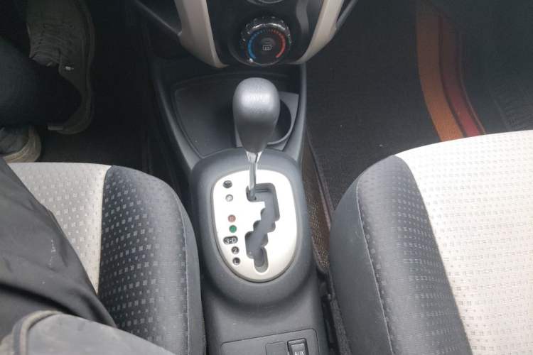 Used Toyota Yaris 2011 1.6G Automatic Xuan Dong Edition Gear Lever