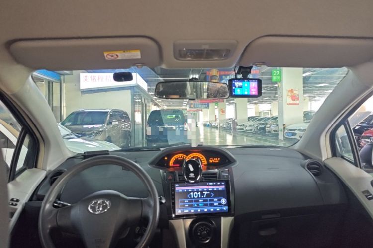 Used Toyota Yaris 2011 1.6G Automatic Xuan Dong Edition Headliner