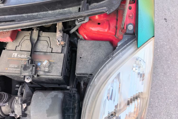 Used Toyota Yaris 2011 1.6 GS Automatic Sharp Edition Engine Bay Left