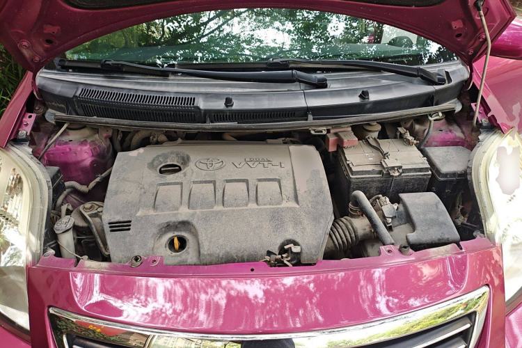 Used Toyota Yaris 2011 1.6E Automatic Charm Edition Engine Bay