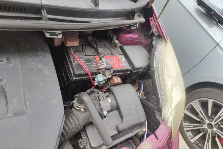 Used Toyota Yaris 2011 1.6E Automatic Charm Edition Engine Bay Left