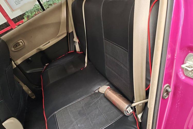 Used Toyota Yaris 2011 1.6E Automatic Charm Edition Interior 4