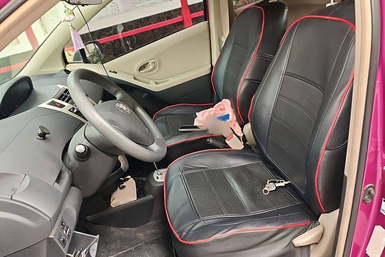 Used Toyota Yaris 2011 1.6E Automatic Charm Edition Left Front Seat