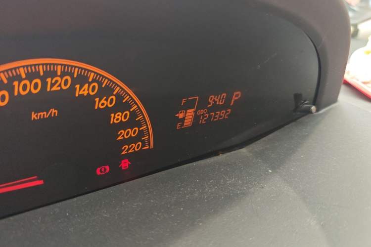 Used Toyota Yaris 2011 1.6E Automatic Charm Edition Odometer Close Up