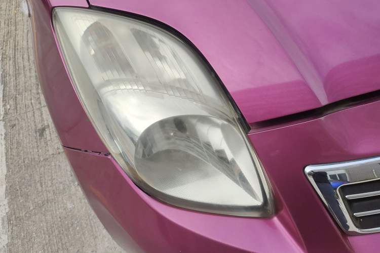 Used Toyota Yaris 2011 1.6E Automatic Charm Edition Right Front Headlight