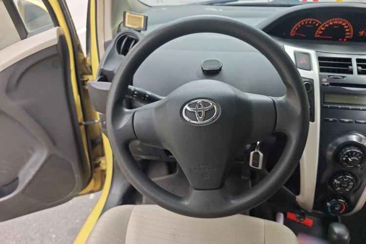 Used Toyota Yaris 2011 1.6E Automatic Charm Edition Steering Wheel