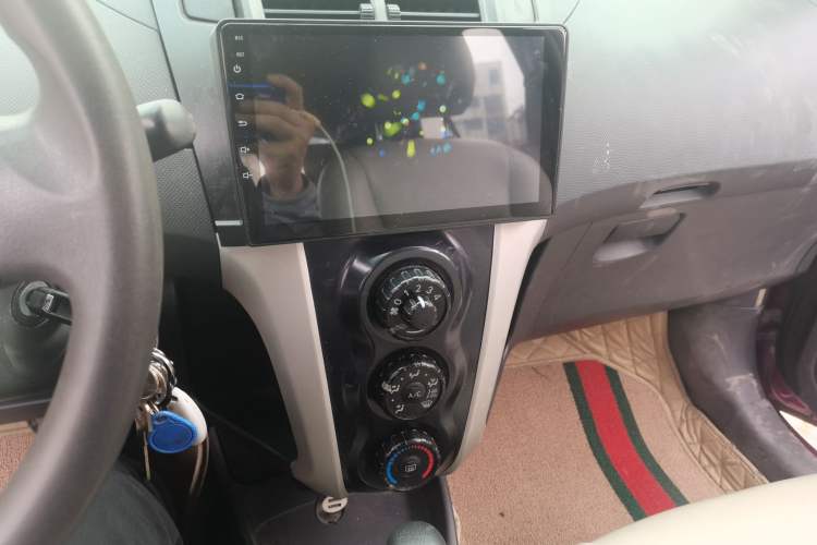 Used Toyota Yaris 2011 1.6E Automatic Charm Edition Audio And AC Panel