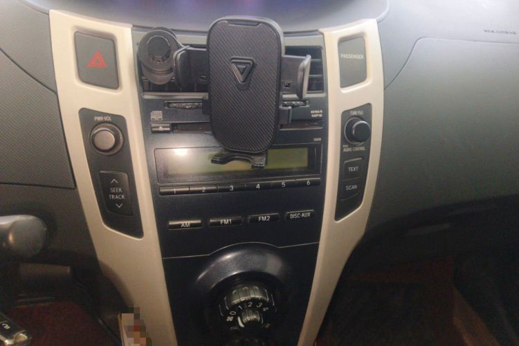Used Toyota Yaris 2011 1.6E Automatic Charm Edition Audio And AC Panel