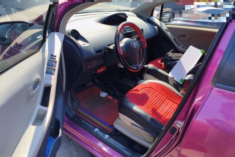 Used Toyota Yaris 2011 1.6E Automatic Charm Edition Driver Seat