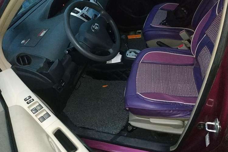 Used Toyota Yaris 2011 1.6E Automatic Charm Edition Driver Seat