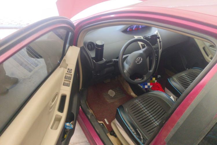 Used Toyota Yaris 2011 1.6E Automatic Charm Edition Driver Seat