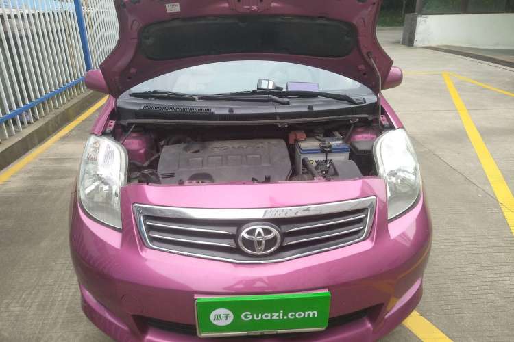 Used Toyota Yaris 2011 1.6E Automatic Charm Edition Engine Bay