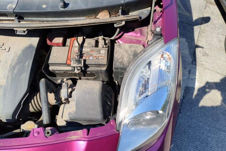 Used Toyota Yaris 2011 1.6E Automatic Charm Edition Engine Bay Left