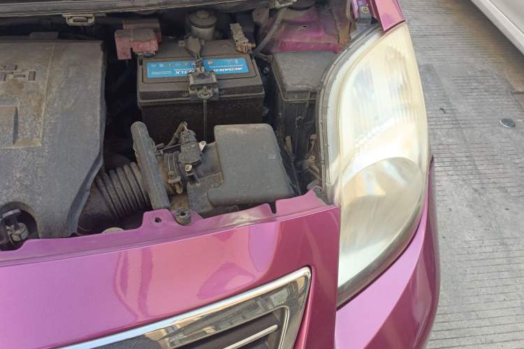 Used Toyota Yaris 2011 1.6E Automatic Charm Edition Engine Bay Left