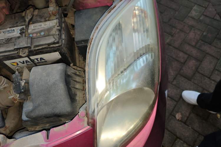 Used Toyota Yaris 2011 1.6E Automatic Charm Edition Engine Bay Left