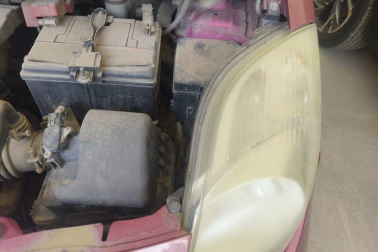 Used Toyota Yaris 2011 1.6E Automatic Charm Edition Engine Bay Left