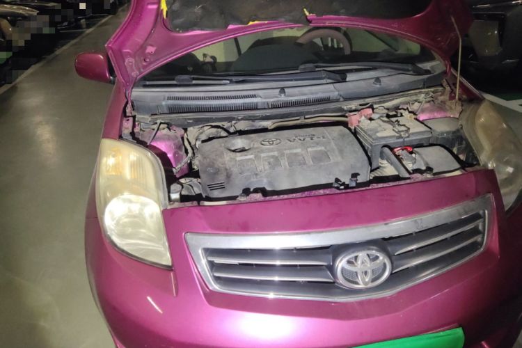 Used Toyota Yaris 2011 1.6E Automatic Charm Edition Engine Bay Right
