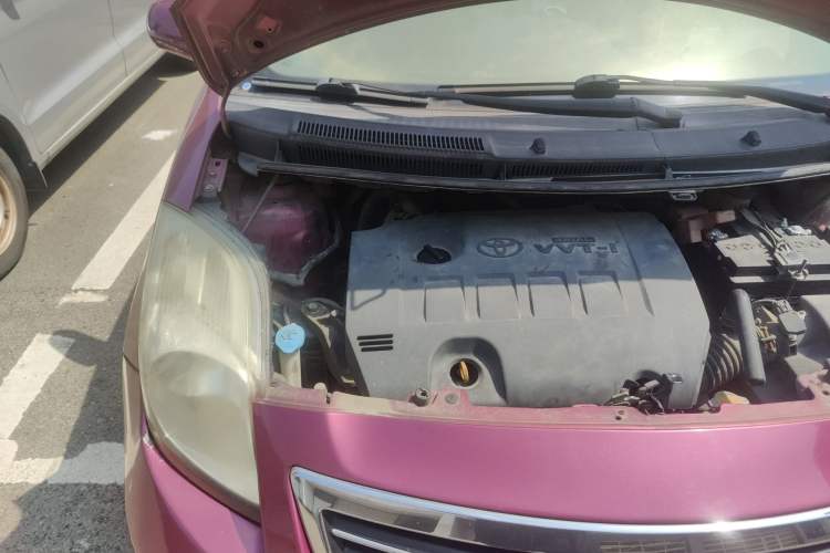 Used Toyota Yaris 2011 1.6E Automatic Charm Edition Engine Bay Right