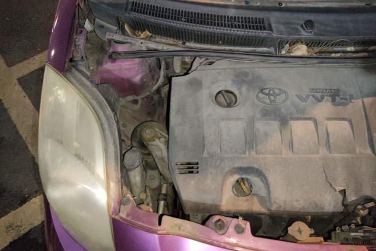 Used Toyota Yaris 2011 1.6E Automatic Charm Edition Engine Bay Right