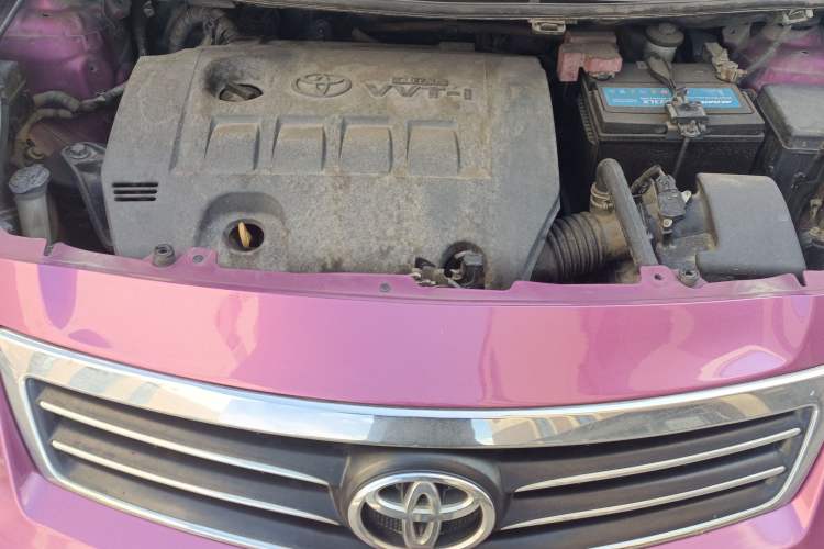 Used Toyota Yaris 2011 1.6E Automatic Charm Edition Engine Bay