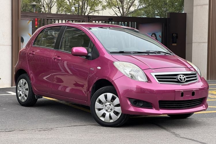 Used Toyota Yaris 2011 1.6E Automatic Charm Edition Exterior 1