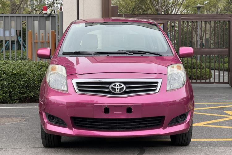 Used Toyota Yaris 2011 1.6E Automatic Charm Edition Exterior 2