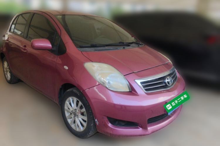 Used Toyota Yaris 2011 1.6E Automatic Charm Edition Front Right 45 Deg