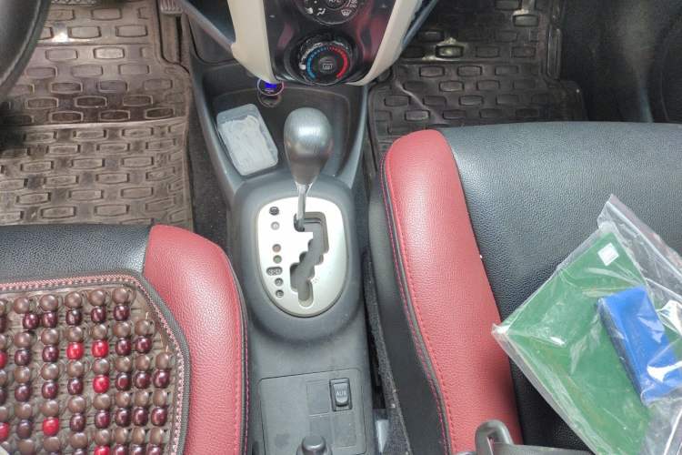 Used Toyota Yaris 2011 1.6G Automatic Xuan Dong Edition Gear Lever
