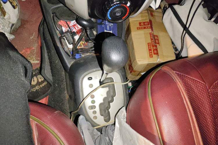 Used Toyota Yaris 2011 1.6E Automatic Charm Edition Gear Lever