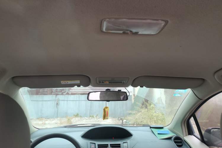 Used Toyota Yaris 2011 1.6E Automatic Charm Edition Headliner