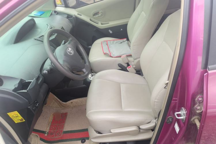 Used Toyota Yaris 2011 1.6E Automatic Charm Edition Left Front Seat
