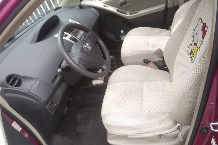Used Toyota Yaris 2011 1.6E Automatic Charm Edition Left Front Seat