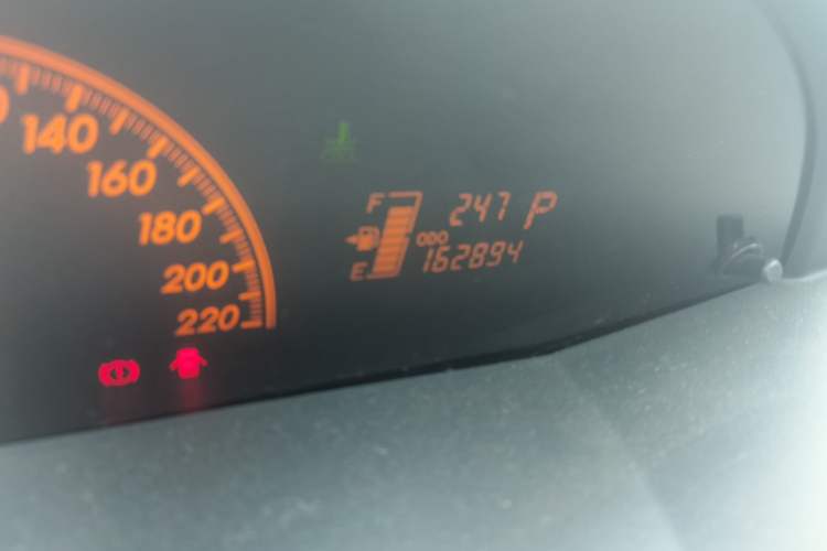 Used Toyota Yaris 2011 1.6E Automatic Charm Edition Odometer Close Up