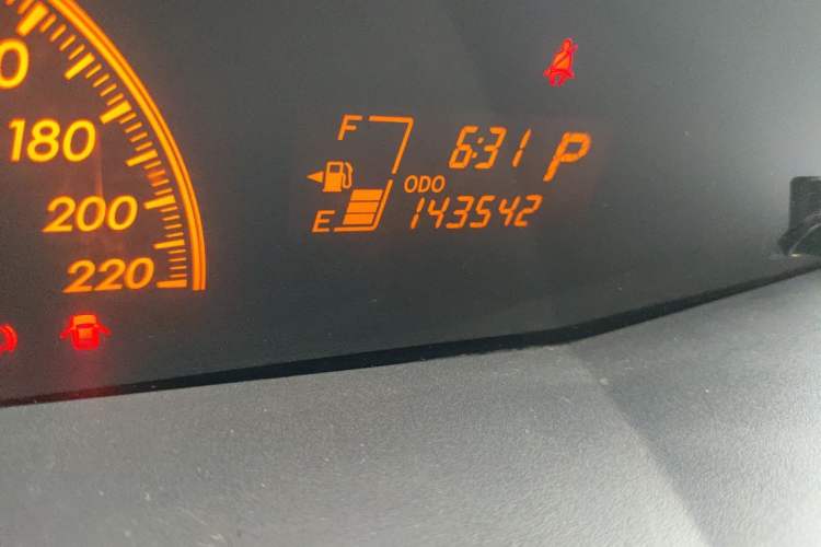 Used Toyota Yaris 2011 1.6E Automatic Charm Edition Odometer Close Up