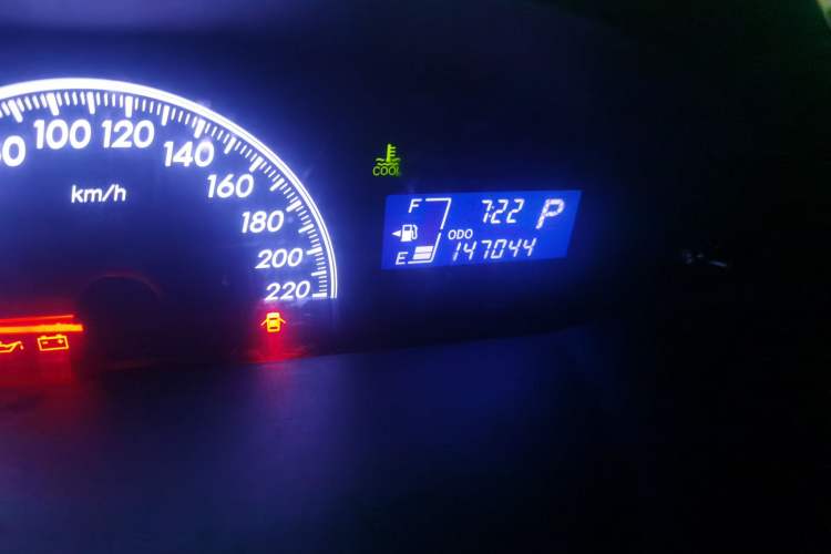 Used Toyota Yaris 2011 1.6E Automatic Charm Edition Odometer Close Up