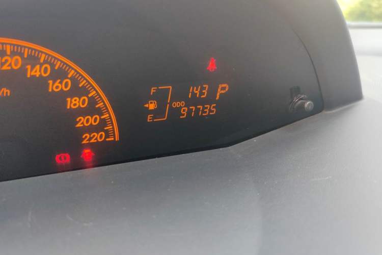 Used Toyota Yaris 2011 1.6E Automatic Charm Edition Odometer Close Up