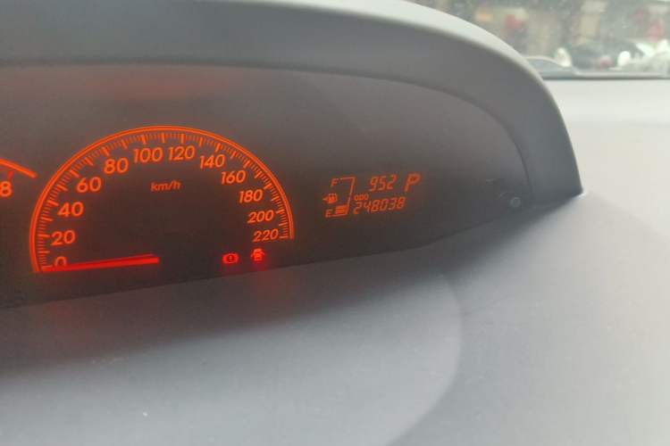 Used Toyota Yaris 2011 1.6E Automatic Charm Edition Odometer Close Up