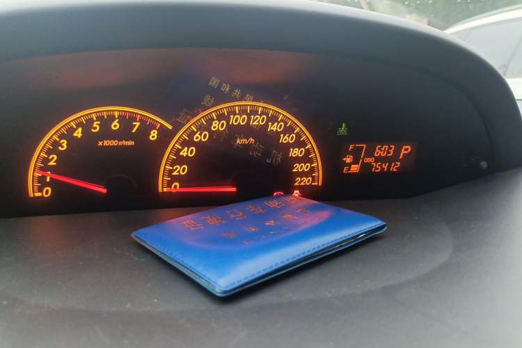 Used Toyota Yaris 2011 1.6E Automatic Charm Edition Odometer Close Up
