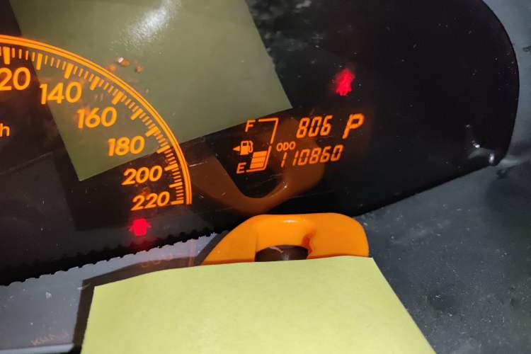 Used Toyota Yaris 2011 1.6E Automatic Charm Edition Odometer Close Up
