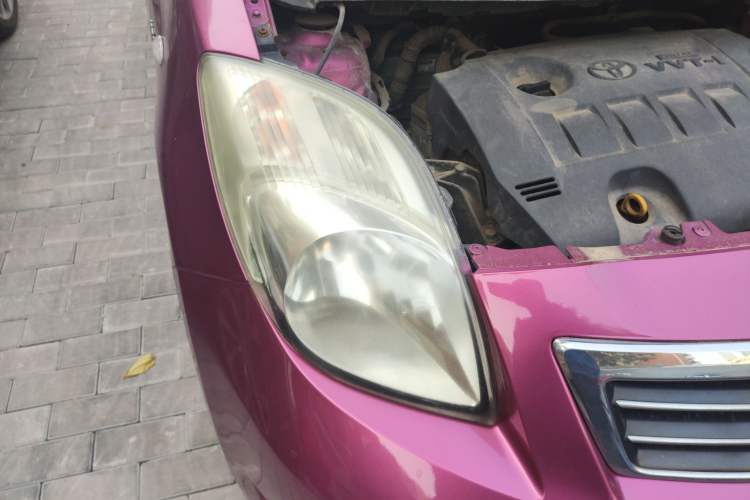 Used Toyota Yaris 2011 1.6E Automatic Charm Edition Right Front Headlight