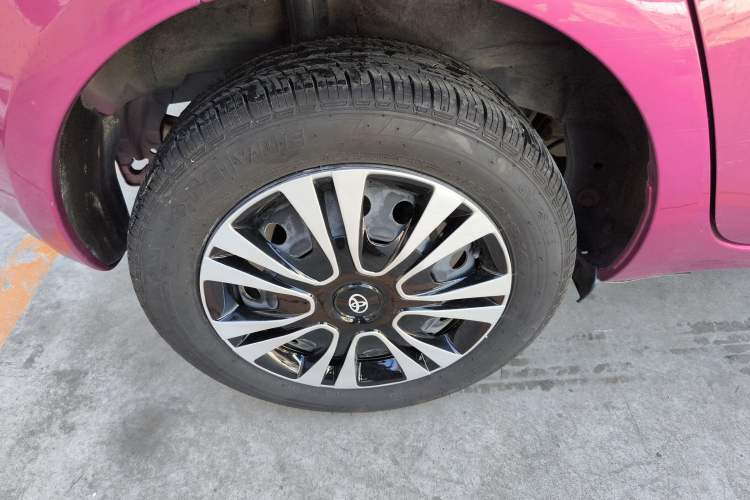 Used Toyota Yaris 2011 1.6E Automatic Charm Edition Right Rear Wheel Hub