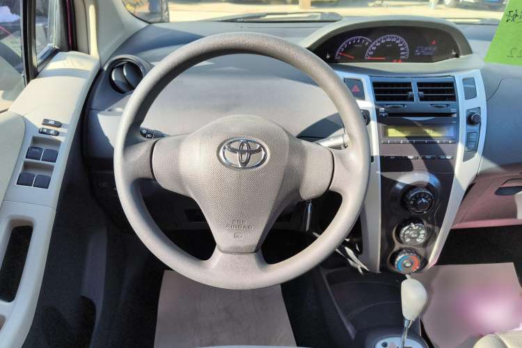 Used Toyota Yaris 2011 1.6E Automatic Charm Edition Steering Wheel