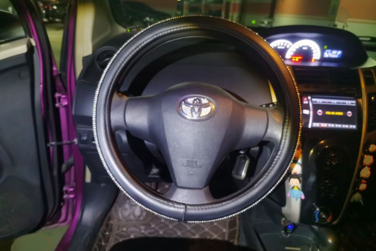 Used Toyota Yaris 2011 1.6E Automatic Charm Edition Steering Wheel