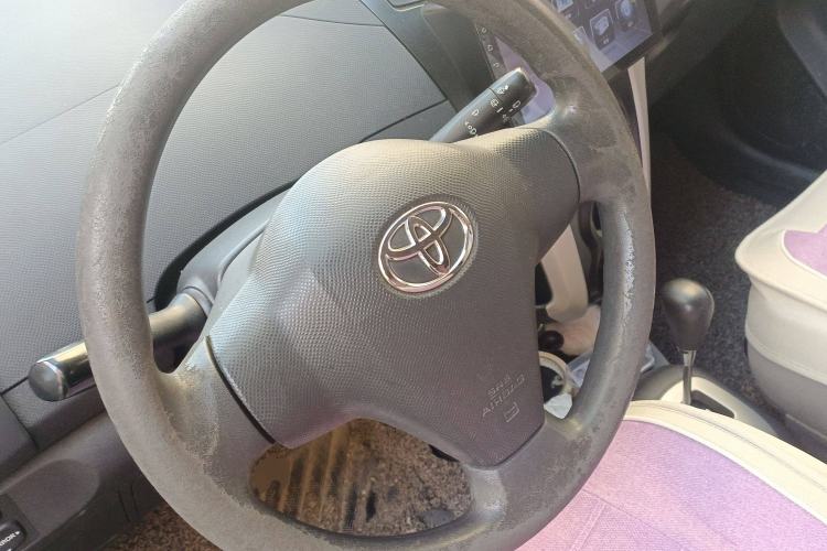Used Toyota Yaris 2011 1.6E Automatic Charm Edition Steering Wheel