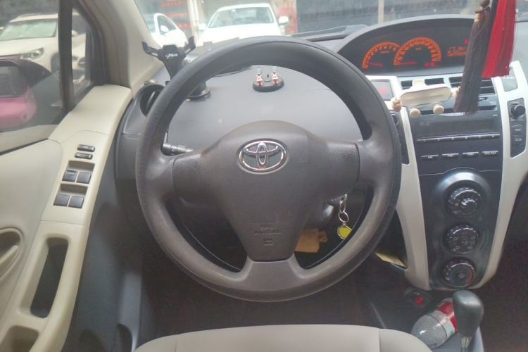 Used Toyota Yaris 2011 1.6E Automatic Charm Edition Steering Wheel