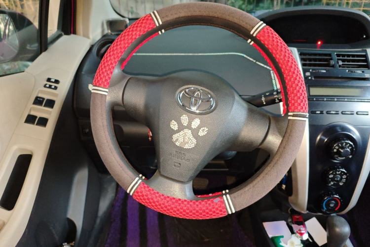 Used Toyota Yaris 2011 1.6E Automatic Charm Edition Steering Wheel