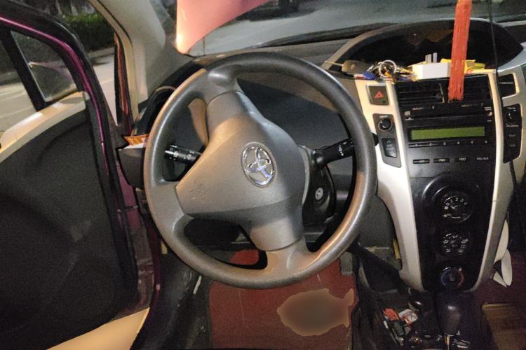 Used Toyota Yaris 2011 1.6E Automatic Charm Edition Steering Wheel